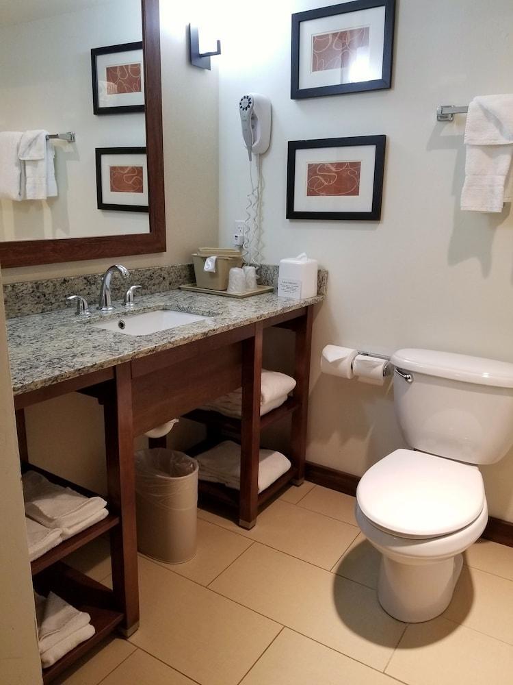 Comfort Suites Farmington Esterno foto