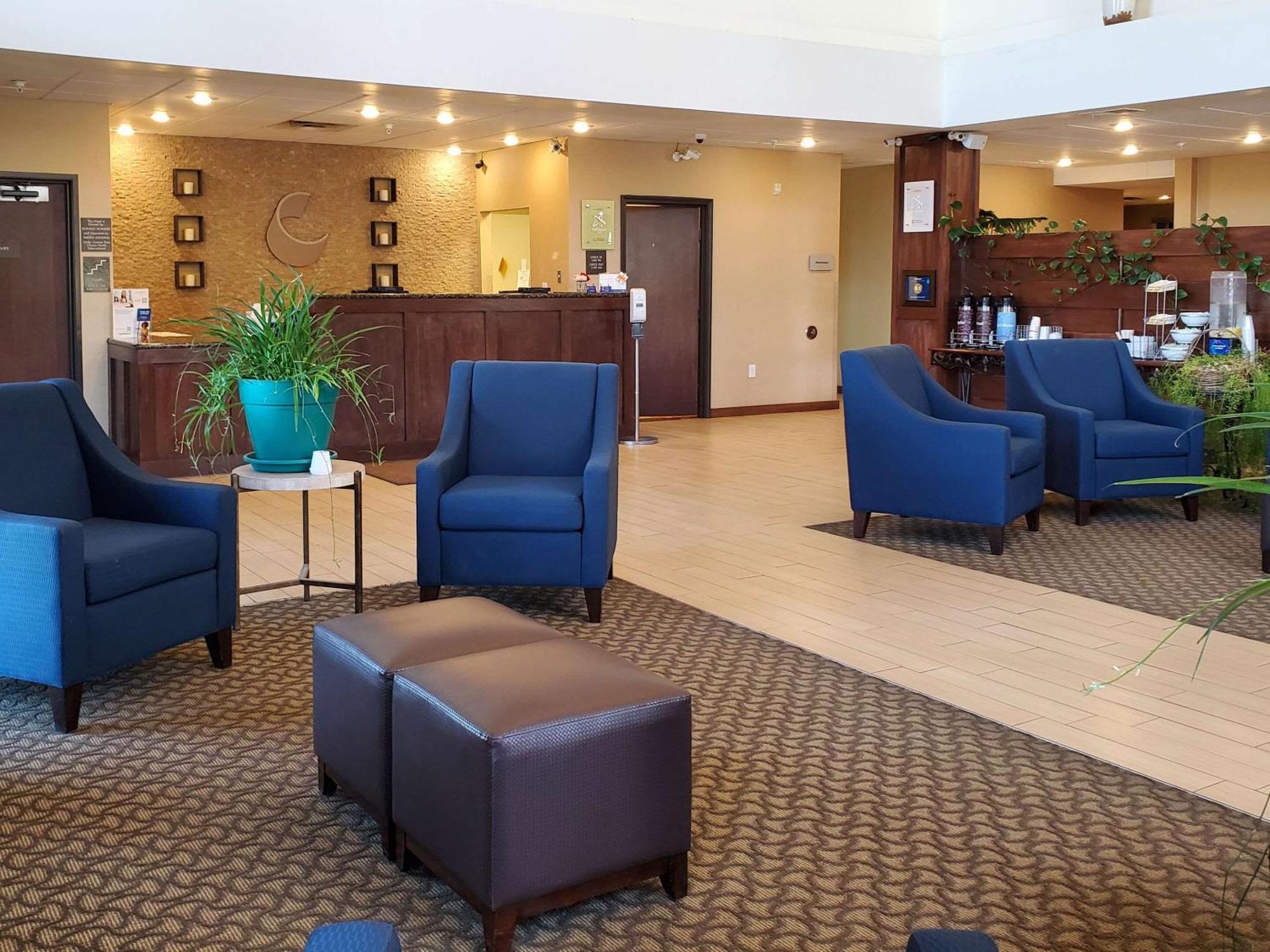Comfort Suites Farmington Esterno foto