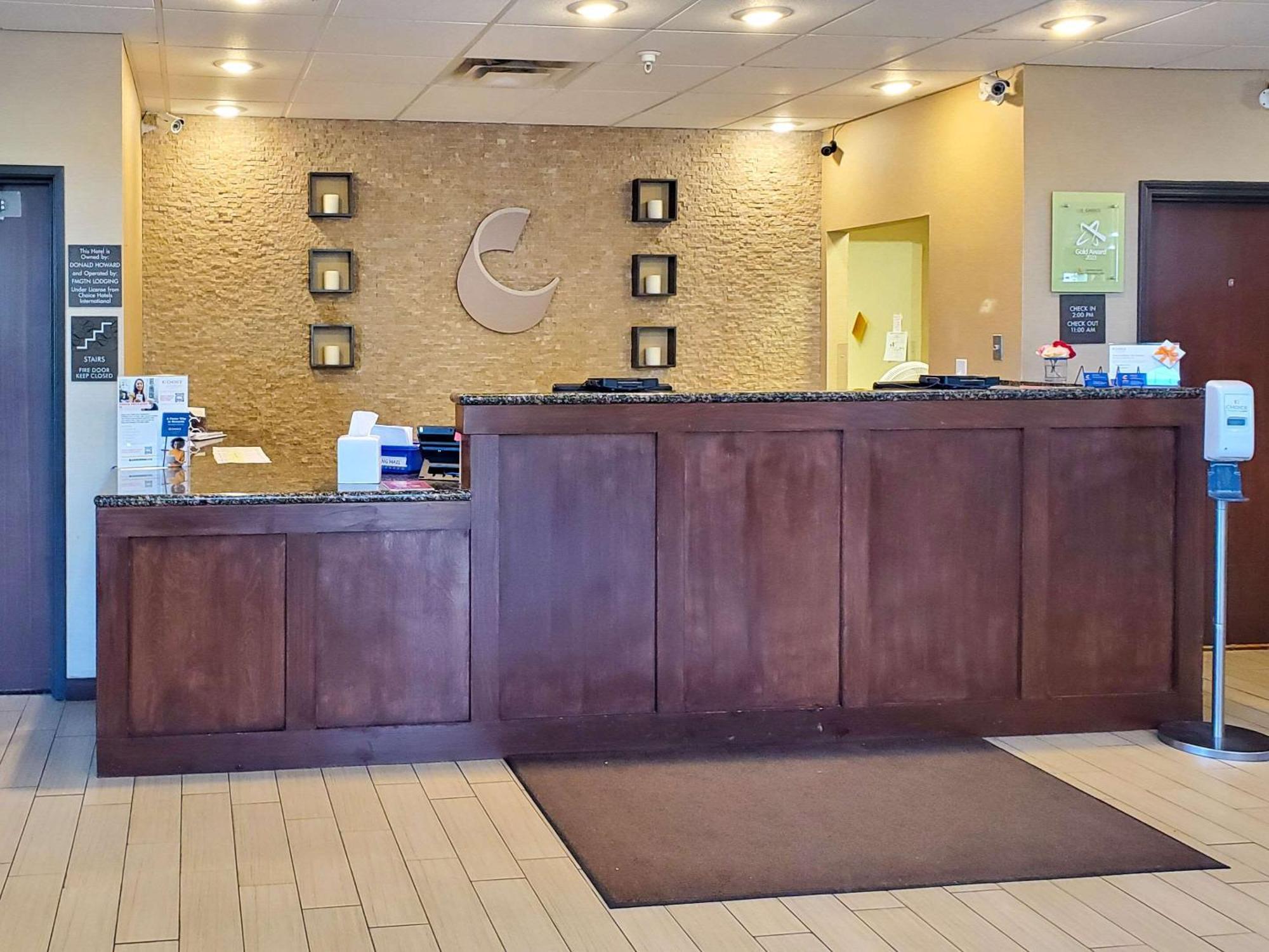 Comfort Suites Farmington Esterno foto