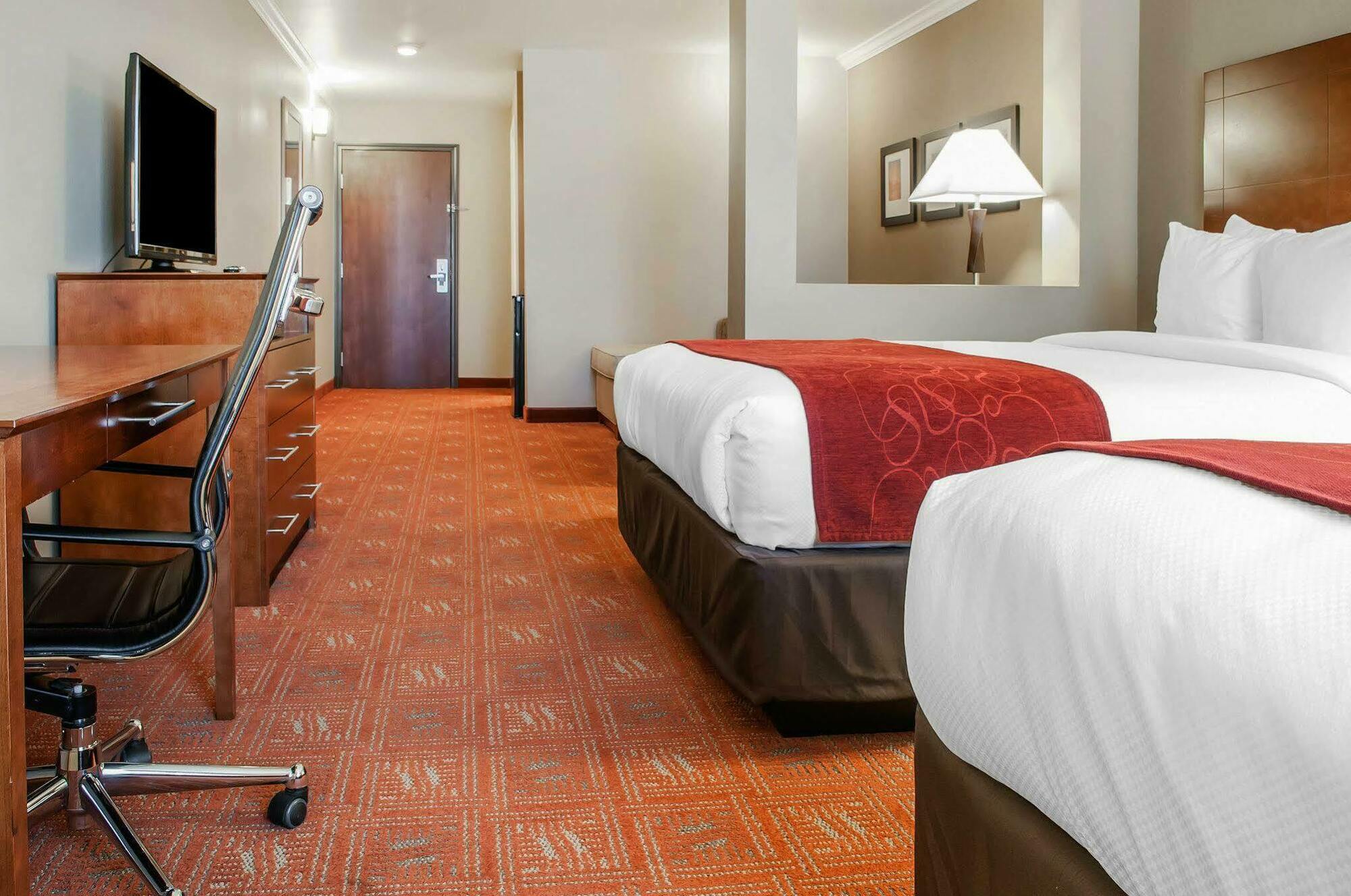 Comfort Suites Farmington Esterno foto